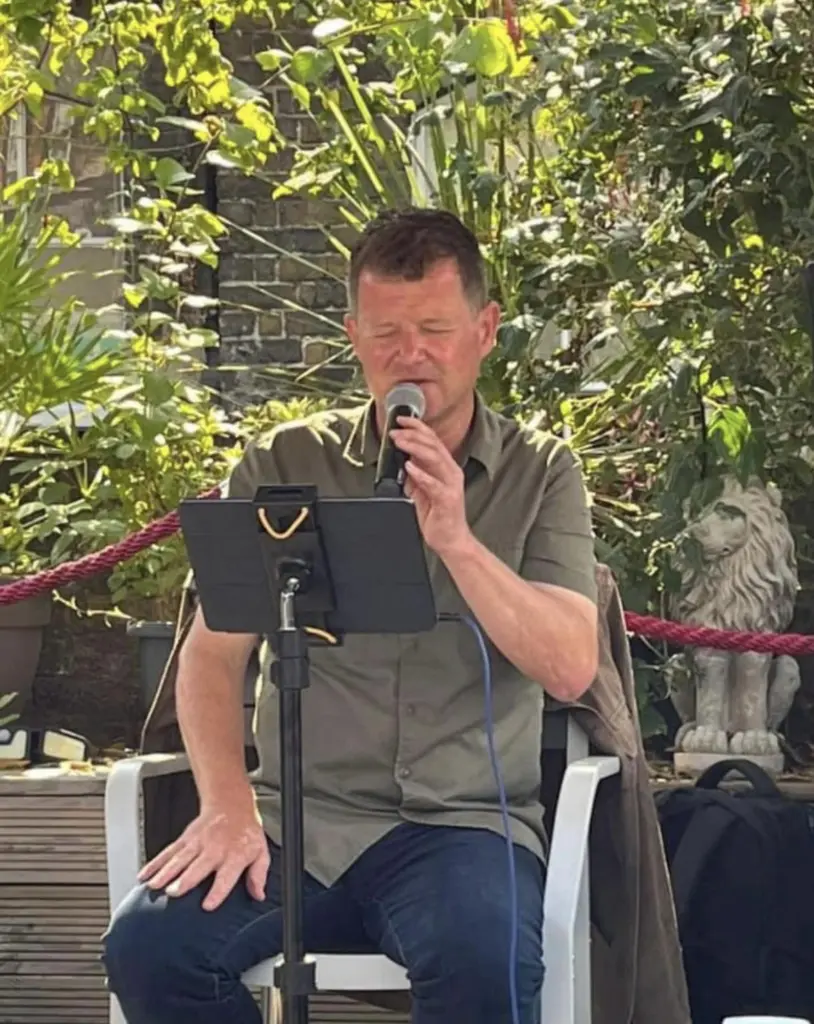 Live Music with Roger Kelly